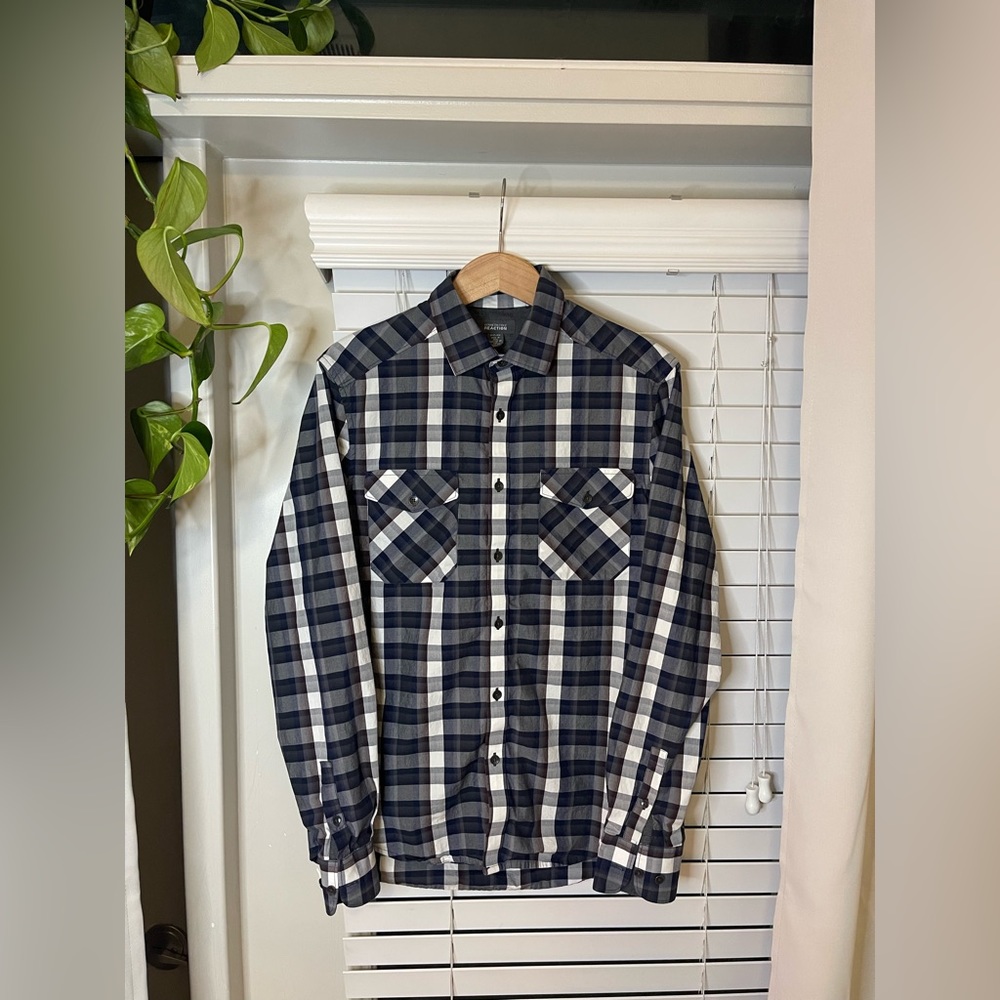 Kenneth Cole Button Down